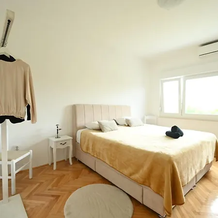 Tija Apartment